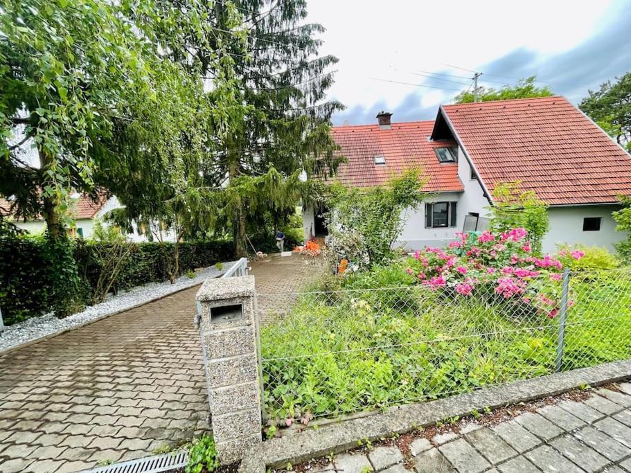 Freiblick 1 Bad Glbg Mit Garten Top1 Bad Gleichenberg Exterior photo